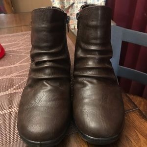 Womens boots